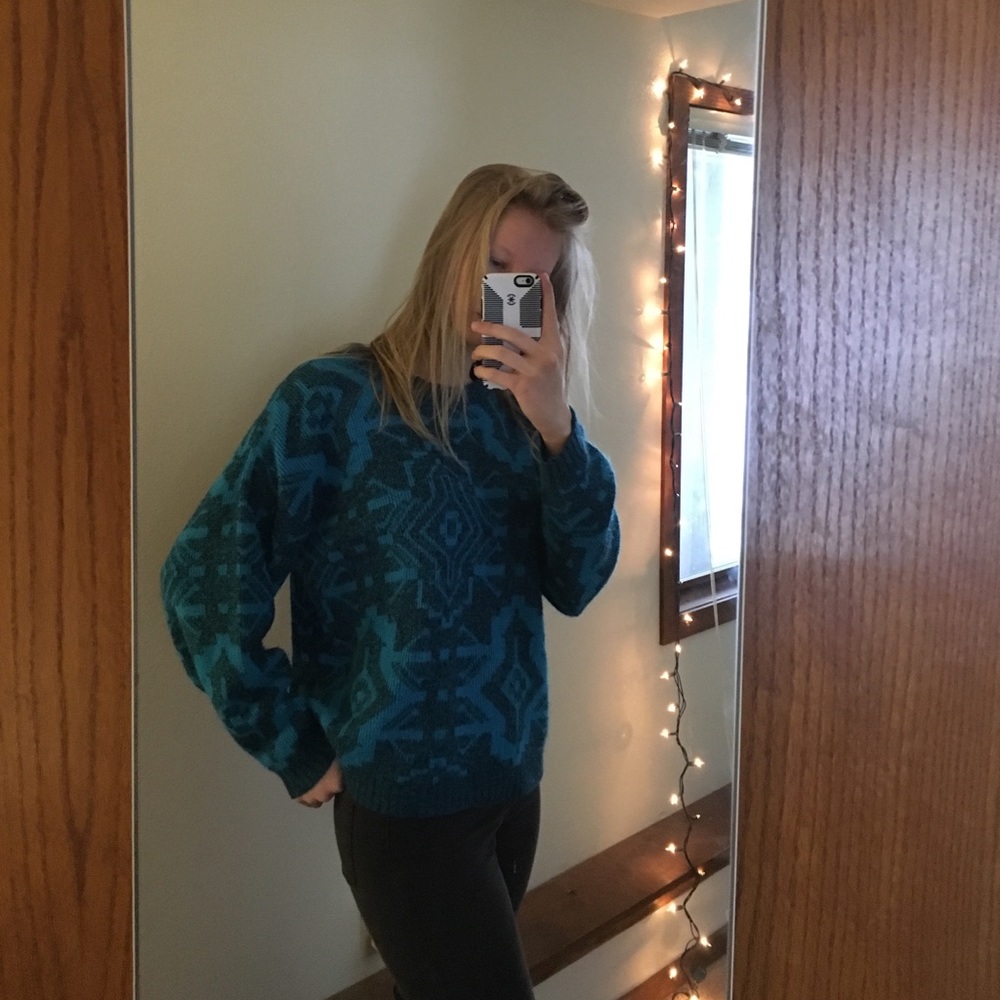 Vintage Teal/Navy Knit Sweater